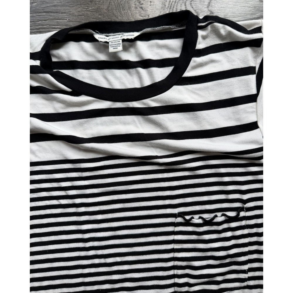 AMERICAN EAGLE Women's Striped Black/White Short Sleeve Size Medium